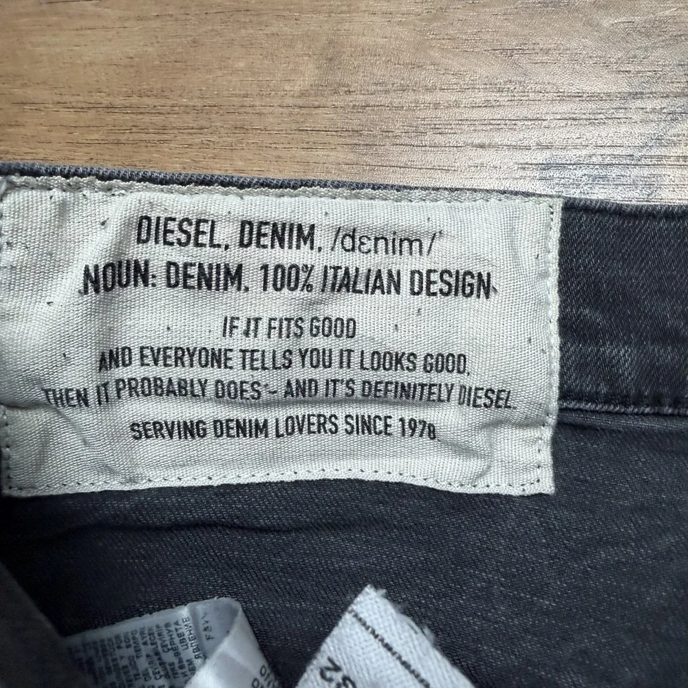 Diesel D-EETAR Jeans Men 32x27 Black Tapered Leg Italian Destroyed Grunge NEW